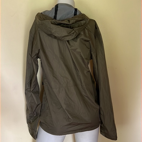 Basin and Range SPIRO Rain Jacket - Picture 3 of 11